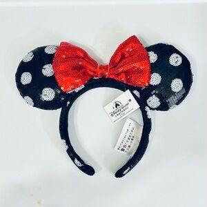 Disney Parks Shanghai Disneyland polka dots red bow Minnie Mouse Ears headband